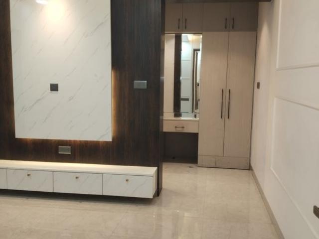 Flat for rent in Deri