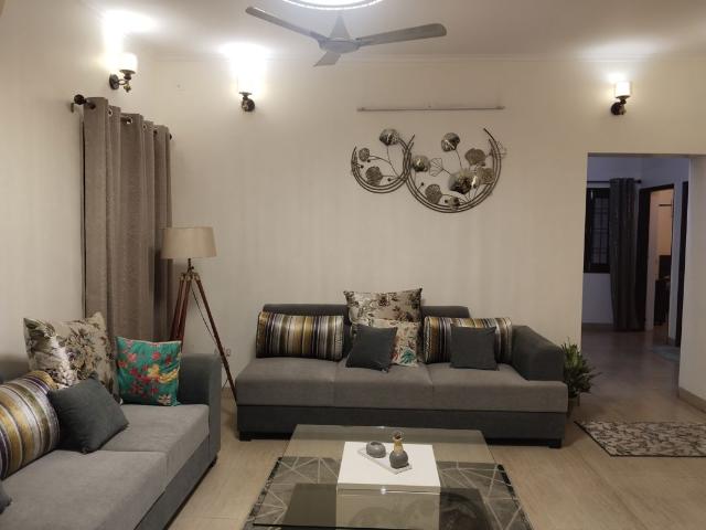 Flat for rent in Sarita Vihar, Delhi