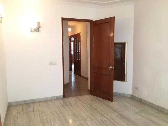 Property for rent in Deri