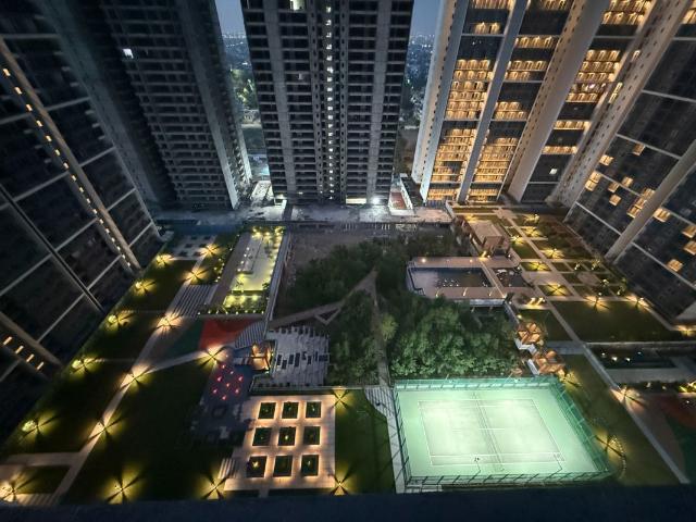 Flat for rent in Sector 43, Noida