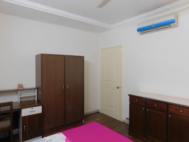 Flat for rent in Ramtekdi Industrial Estate, Pune