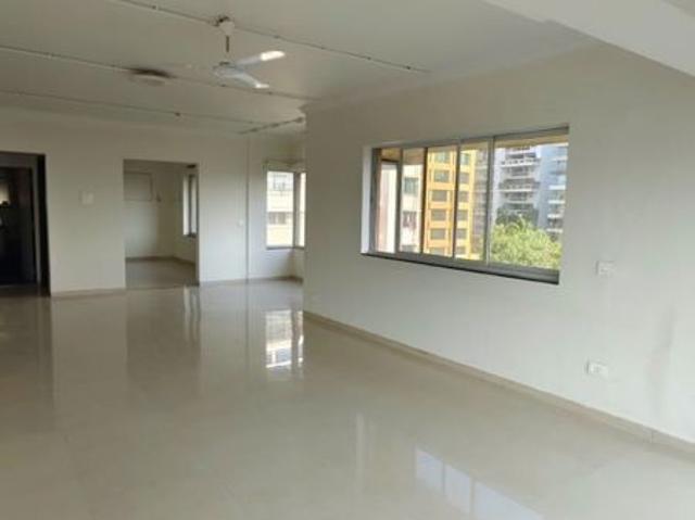 Flat for rent in Khar, Mumbai