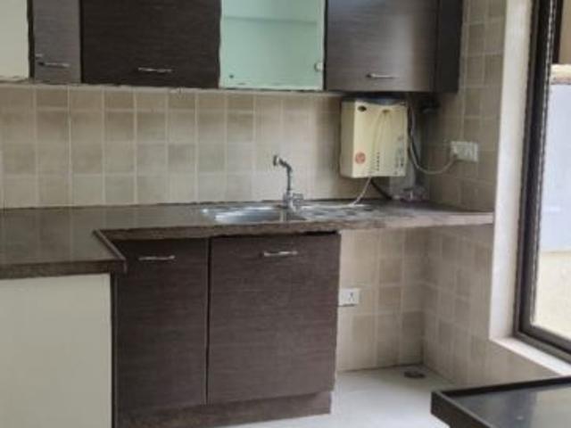 Flat for rent in Khar, Mumbai