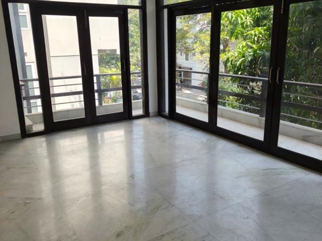 Property for rent in Deri