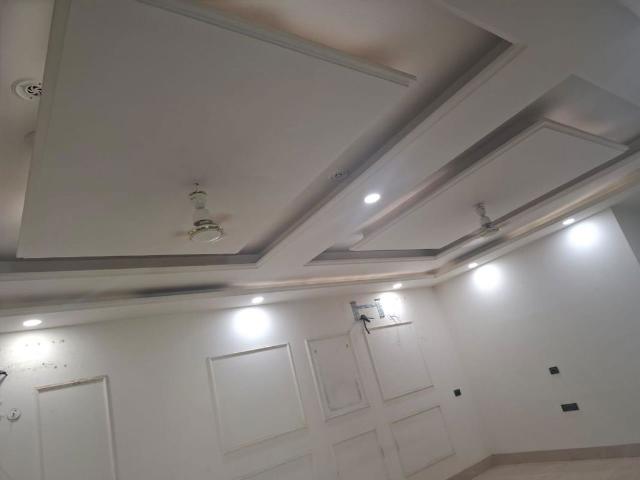 House for rent in Sector 43, Noida