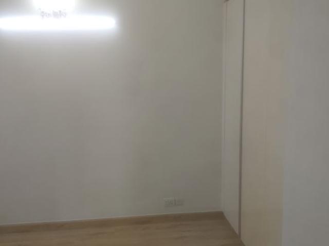 Flat for rent in DLF 5, Gurugram