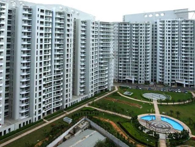 Flat for rent in DLF 5, Gurugram