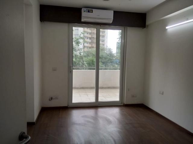 Flat for rent in Sector 67, Gurugram