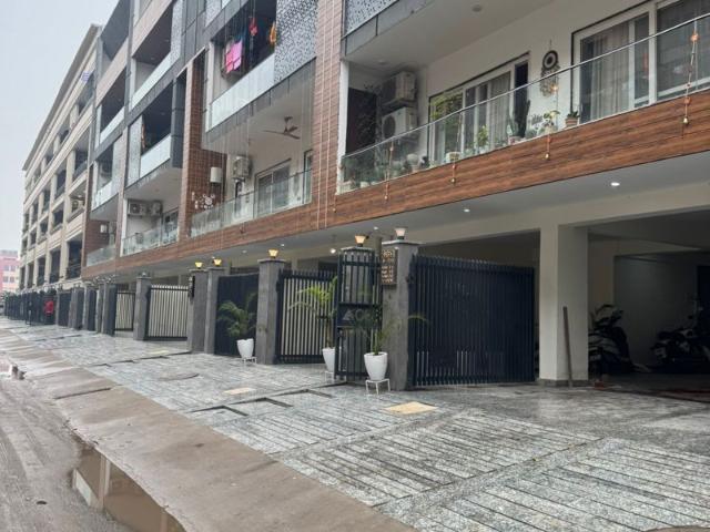 Flat for rent in Sector 67, Gurugram