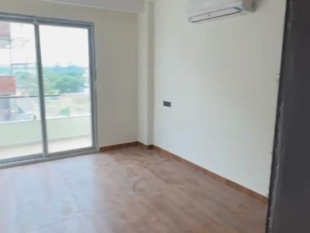 Flat for rent in Sector 67, Gurugram
