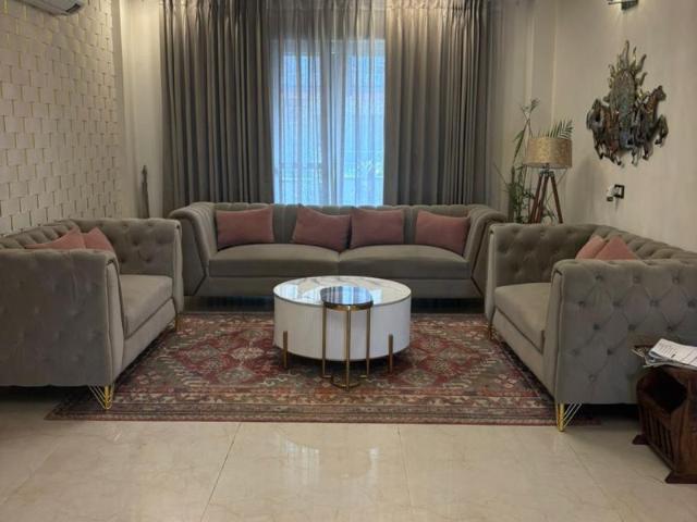 Flat for rent in Sector 67, Gurugram