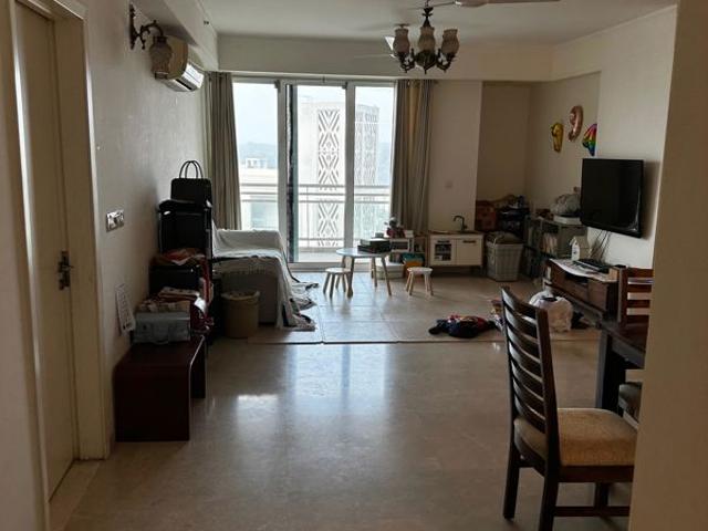 Flat for rent in DLF 5, Gurugram