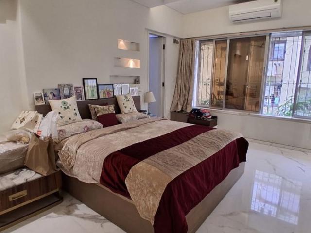 Flat for rent in Juhu, Mumbai