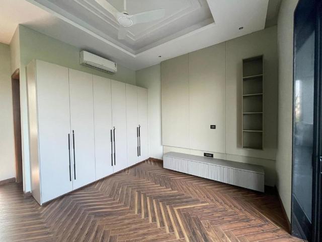 Flat for rent in DLF Phase 3-V Block, Gurugram