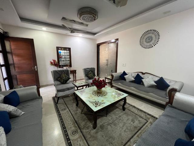 Property for rent in Ward 17, Chandigarh