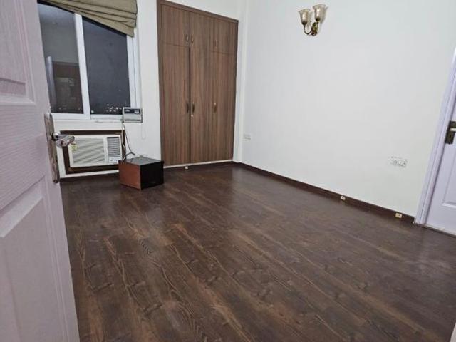 Flat for rent in Barola, Noida