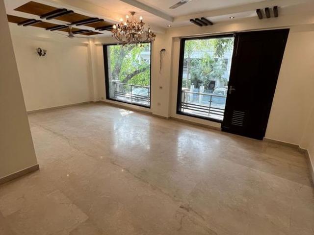 Property for rent in Deri