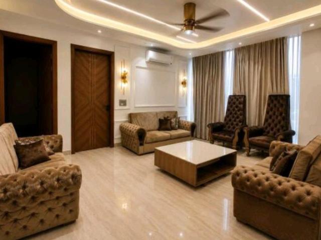 Property for rent in Sector 105, Noida