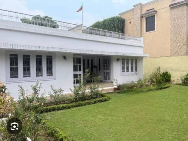 Villa for rent in Vasant Kunj, Delhi