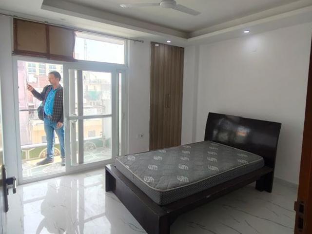 Flat for rent in Vasant Vihar, Delhi