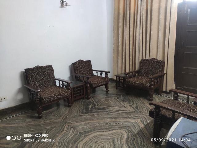 Flat for rent in Vasant Vihar, Delhi