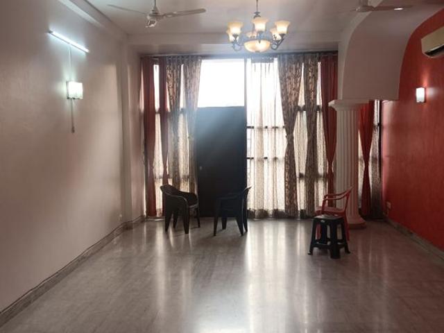 Flat for rent in Vasant Vihar, Delhi