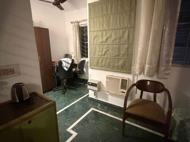 Property for rent in Deri