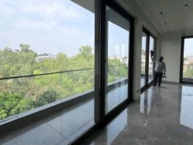 Villa for rent in South Delhi, Deri