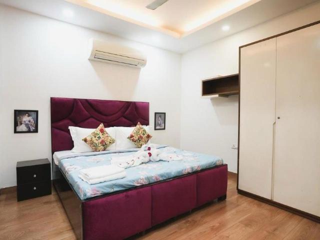 Flat for rent in Moti Bagh, Delhi