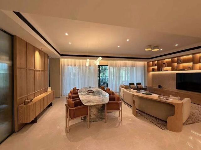 Flat for rent in Juhu, Mumbai