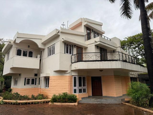 Villa for rent in National Society, Pune
