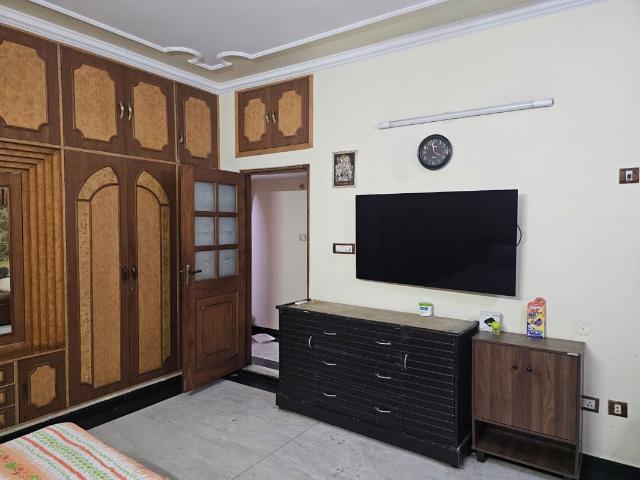 Flat for rent in Moti Bagh, Delhi