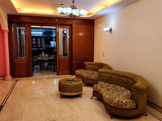 Flat for rent in Saket, Delhi