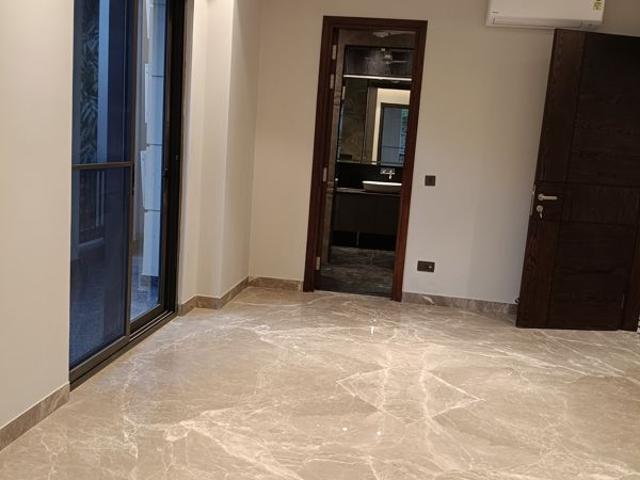 Property for rent in Deri