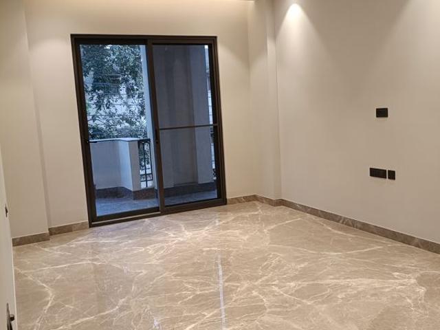 Property for rent in Deri