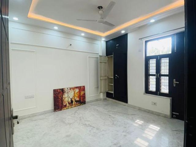 Flat for rent in New Friends Colony, Delhi