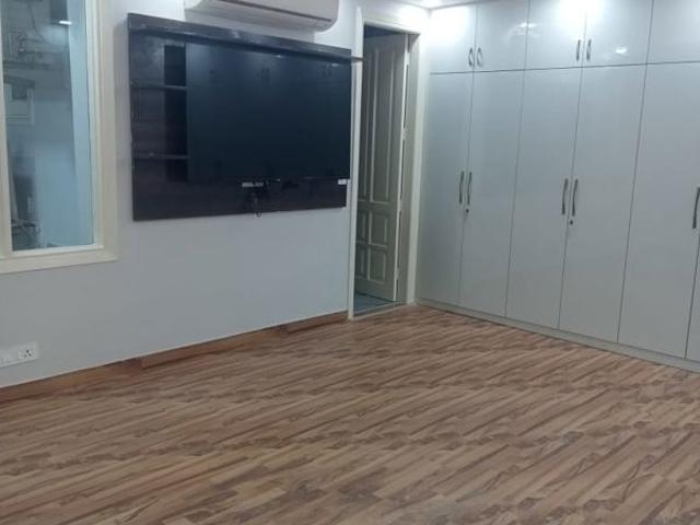 Flat for rent in Vasant Vihar, Delhi