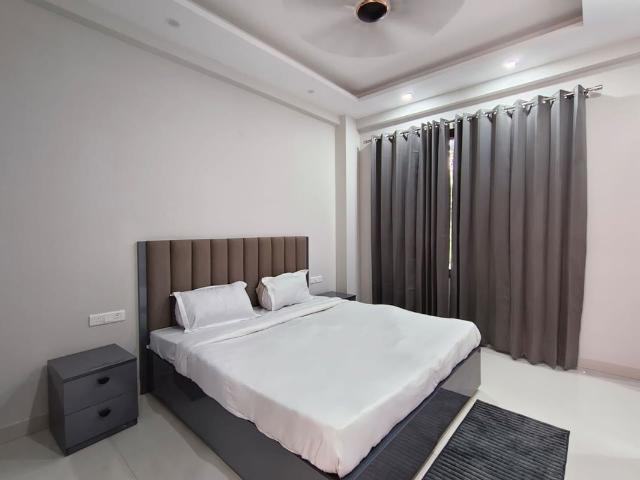 Flat for rent in Moti Bagh, Delhi