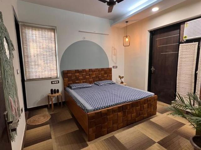 Property for rent in Deri