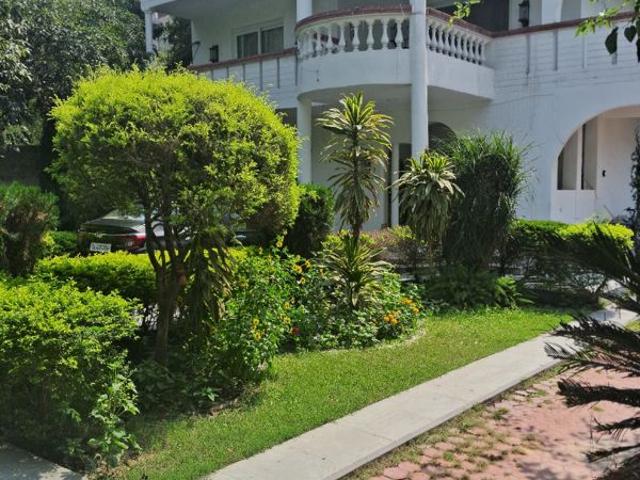 Villa for rent in Anupam Garden, Delhi