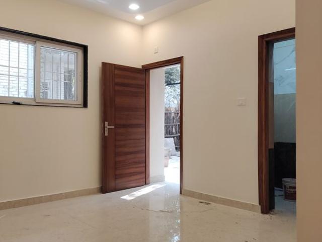 Flat for rent in Pkt-B Sec-A, Delhi