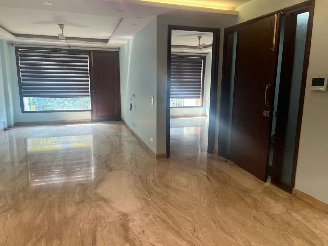 Villa for rent in Deri