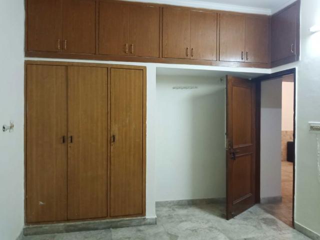 House for rent in Deri