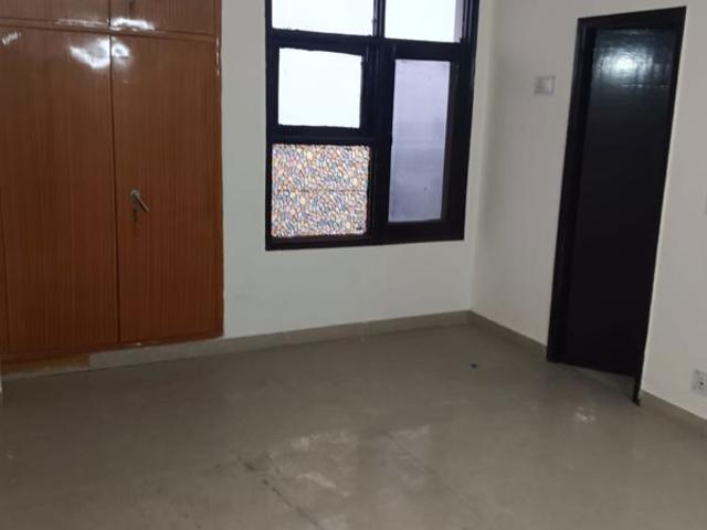 Flat for rent in Sector 9A, Gurugram