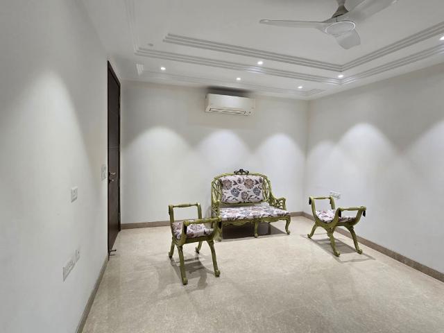 Flat for rent in Safdarjung Enclave, Delhi