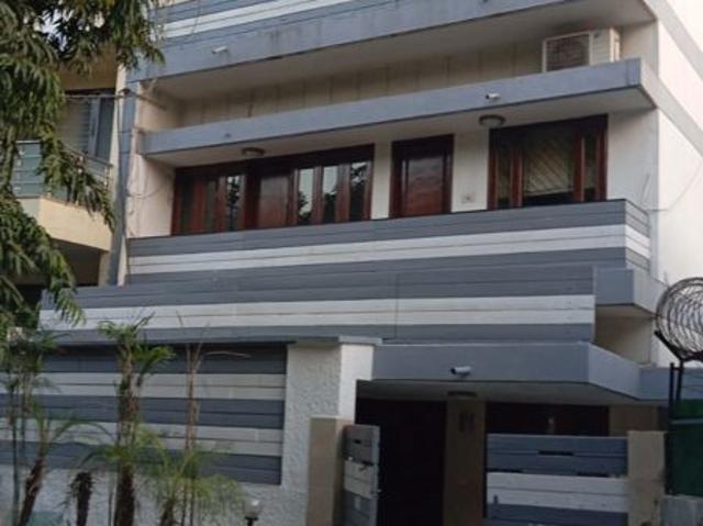 Flat for rent in Moti Bagh, Delhi