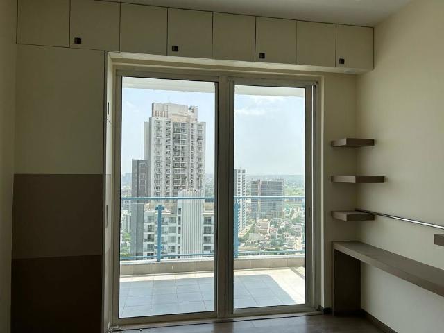 Flat for rent in Sector 67, Gurugram