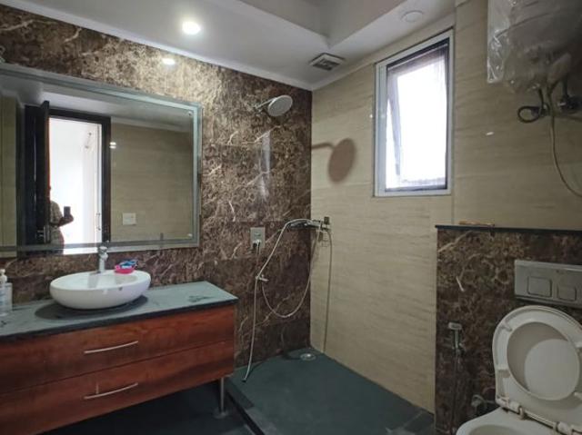 Property for rent in Deri