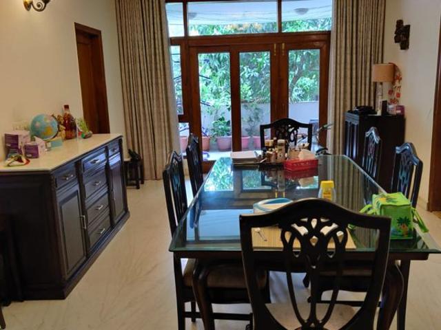 Property for rent in Deri
