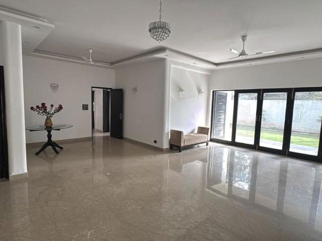 Flat for rent in Moti Bagh, Delhi